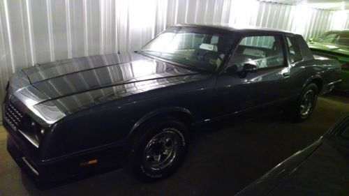 Ss monte carlo with new paint and only 44,165 miles!!!