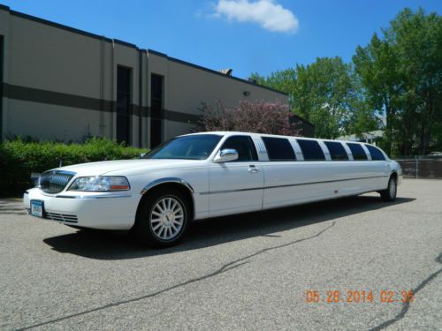2003 lincoln town car limousine 180 inch stretch limo ***low miles***