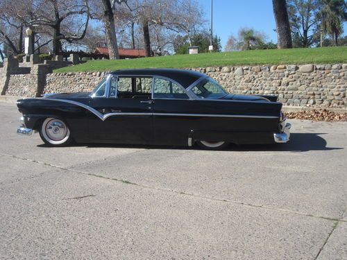 1955 ford fairlane victoria two door hardtop