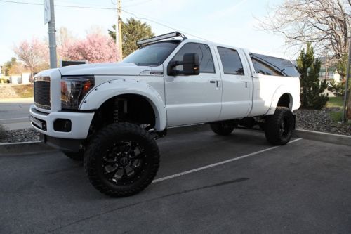 Sell used Ford F350 Superduty white lifted custom Wenatchee