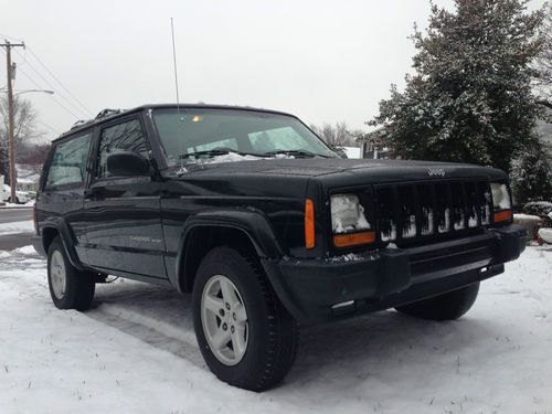 2000 jeep cherokee sport 2-door black beauty !!! 4.0l 4wd one owner clean carfax