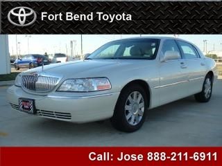 2005 lincoln town car 4de signature limited leather one owner clean carfax