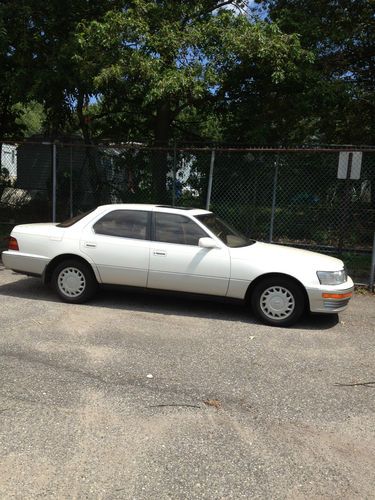 1992 lexus ls 400 pearl white wonderful cond.2nd senior owner all orig.only 108k