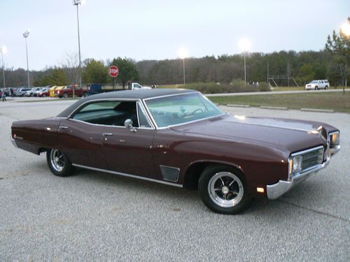 1968 buick wildcat- runs great, needs minor body work, and new paint