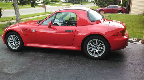 1998 bmw z3 roadster convertible 2-door 2.8l, 1 owner, 105,000 miles!  awesome