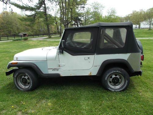 1990 jeep wrangler base sport utility 2-door 4.2l