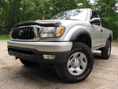 03 toyota tacoma sr5 4wd 4cyl 5speed newframe cleancarfax noaccidents nonsmoker!
