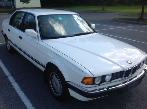 1990 bmw 735il base sedan 4-door 3.5l