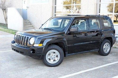 '10 jeep patriot sport, clean carfax, warranty available, we finance
