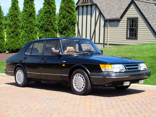 1991 saab 900 s 67,000 orig mi, full service recs, cold a/c, nicest in usa