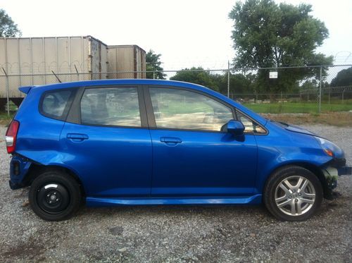 2008 honda fit ..salvage title  ,,=low miles