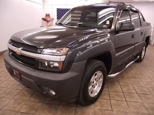 2005 avalanche lt z71....you will not find one cleaner.....low miles.....