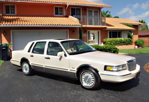 1996 lincoln town car cartier like 72k collectors cond. towncar sunroof 37 pics