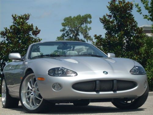 Xkr convertible,4.2l 6 speed,platinum/dove 20&#039;&#039; inch rims, simply gorgeous