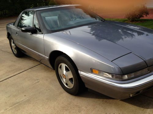 1990 buick reatta coupe, collectors quality, only 42k miles