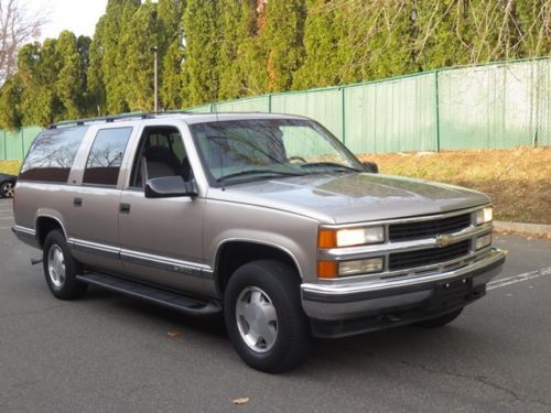 1999 chevy suburban lt! 1-owner! no reserve! 3rd row seating!  just serviced!