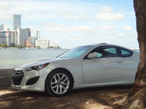 2013 genesis coupe 2.0t premium package (no reserve)