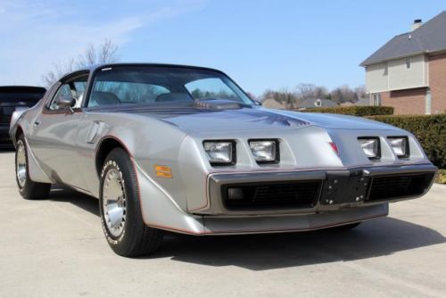 79 trans am 10 anniversary 1 of 1,817 400 4 speed 4900 miles rare collector item