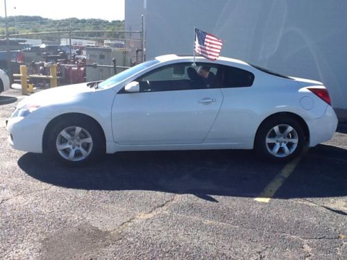 2008 nissan altima 2.5 low reserve! limited warranty! sporty! fwd! moonroof!!!