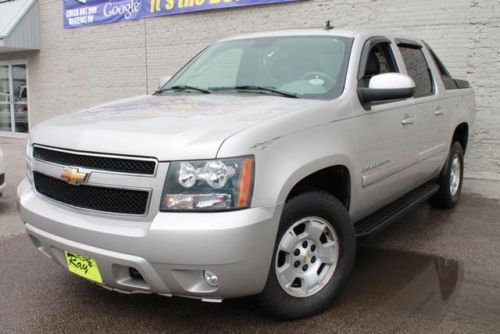 07 chevy avalanche 89k mi one owner clean carfax leather sunroof we finance