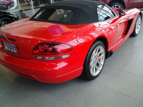 2003 dodge viper srt-10 roadster 14,897 miles