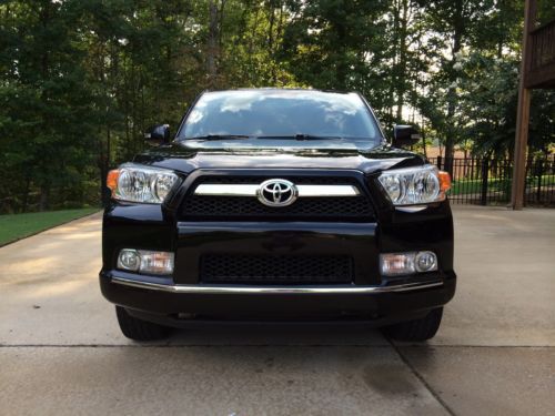 2010 toyota 4runner sr5! loaded! leather! towing package! no reserve!