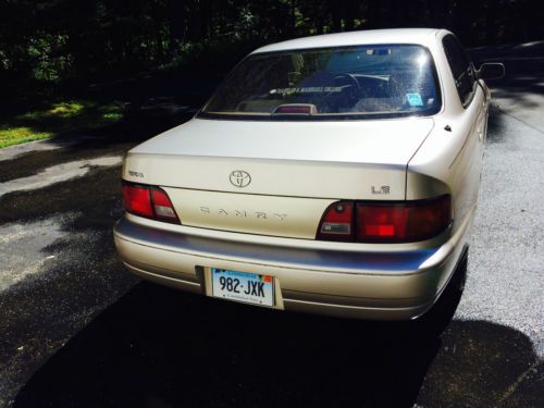 Purchase Used 1995 Toyota Camry Le Sedan 4 Door 2 2l In