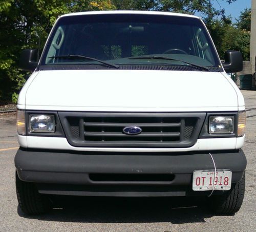 2003 ford e-250 base standard cargo van 2-door 4.2l