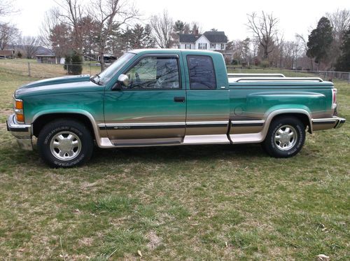 1994  cowboy edition ext. cab 4x4 stepside chevrolet pick up truck