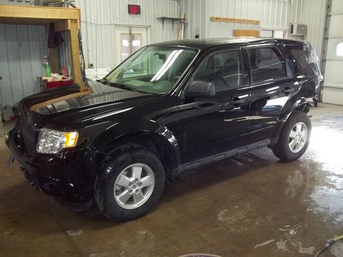 2012 ford escape - wrecked/repairable