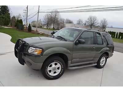 2001 ford explorer sport 4x4, 1 owner , serivice records, leather , roof