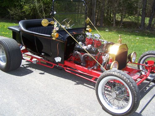 Hot rod 1923 t bucket roadster 350 engine 4 two barrel carbs ( 4 dues) - nice !!