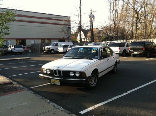 1983 bmw 733i, 5 speed manual, great daily driver