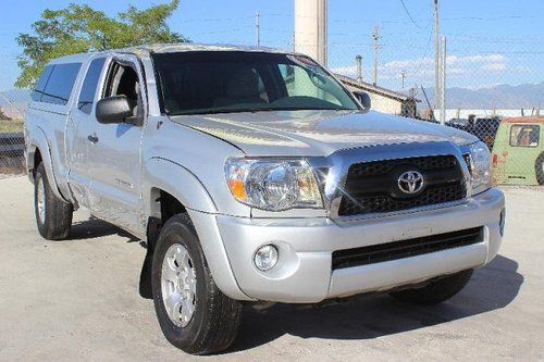 2011 toyota tacoma access cab 4wd damaged salvage only 30k miles priced to sell!
