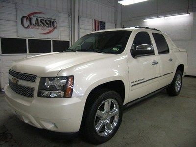 Ltz gm certified, 5.3l,4x4 leather, dvd, sunroof,power running boards