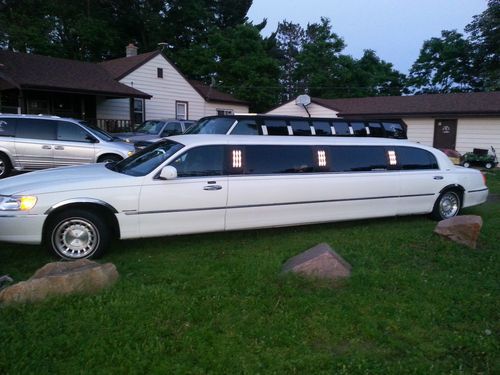 1999 lincoln limousine 120"