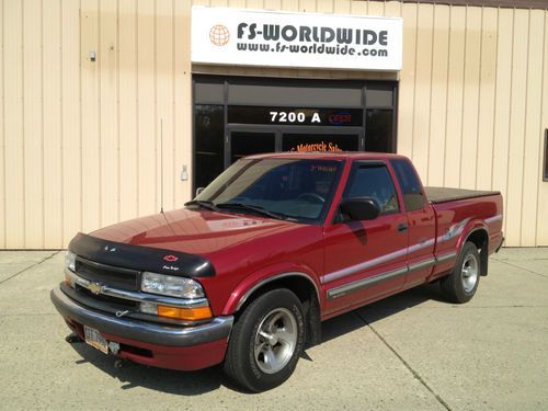 2000 chevrolet s-10 extended cab automatic one owner low miles 4.3l v-6