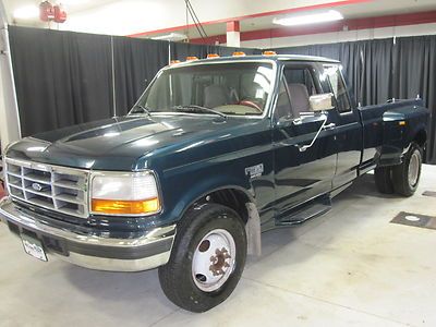 Cloth,7.3 liter, diesel, low mile, dually,dual tanks, rare truck,great condition