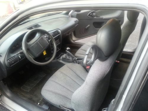 Purchase Used 2001 Chevrolet Cavalier Base Coupe 2 Door 2 2l