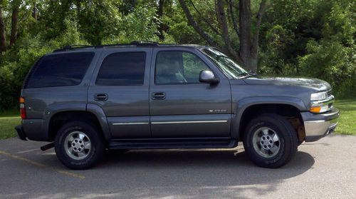2002 chevrolet tahoe lt 4x4, original owner, lady owned, low miles, no reserve