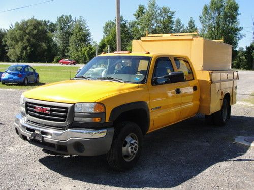 2003 gmc sierra 3500 crew cab enclosed contractors utility work gas hauler truck