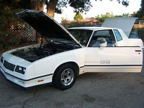 1983 monte carlo ss rare classic only 4700 approximately made for this year