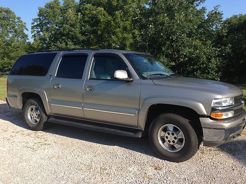 2003 suburban lt 4wd dvd power seats leather new tires