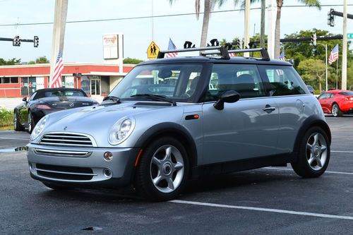 2005 mini cooper  one owner ! loaded ! fresh service ! low miles!