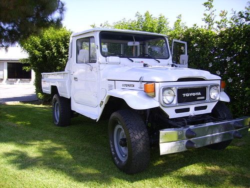 Rare peculiar 1979 toyota land cruiser fj45 pick up truck strai 6cyl diesel 4x4