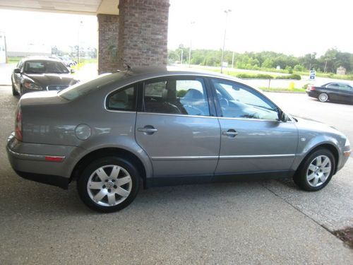 2002 volkswagen passat glx 4 motion sedan 4-door 2.8l