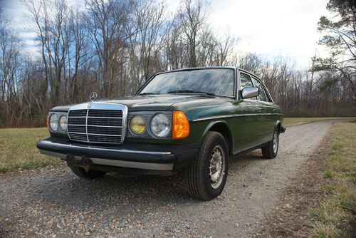 1983 mercedes-benz 300d turbo-diesel rare color