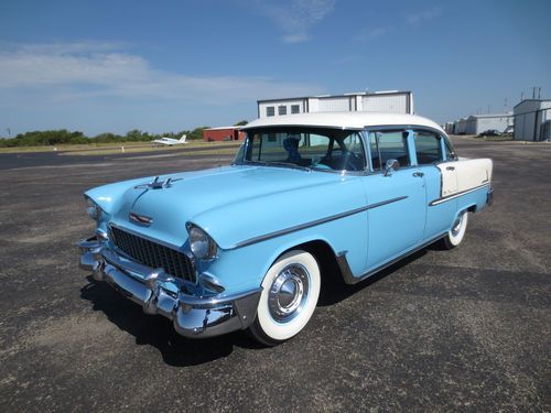 1955 chevrolet bel air sedan; 4 door