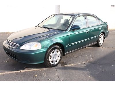Moon roof; 5 speed manual, clean,cloth, cd, am/fm,cruise, ac,power, great on gas