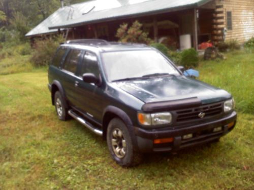 1996 nissan pathfinder se sport utility 4-door 3.3l